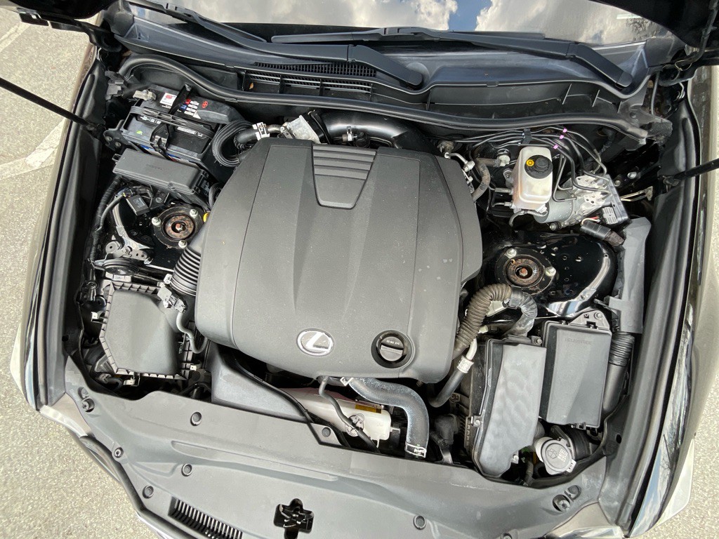 2015 Lexus IS 250 Image 12