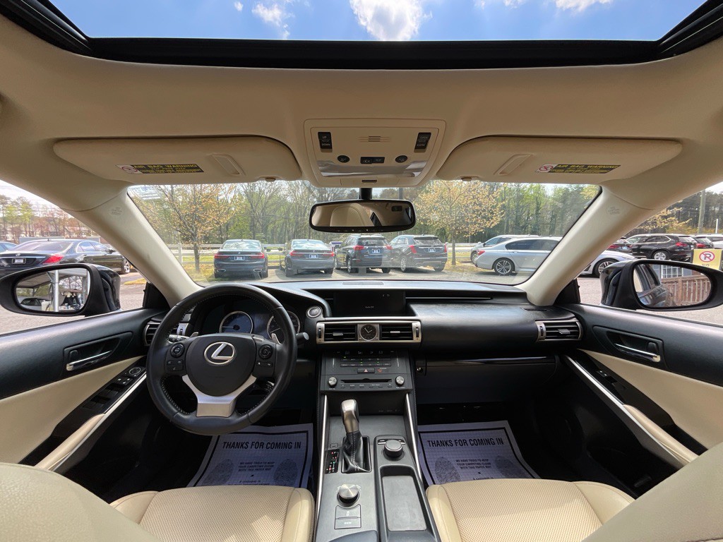 2015 Lexus IS 250 Image 19