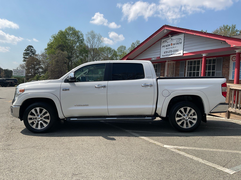 2015 Toyota Tundra Image 8