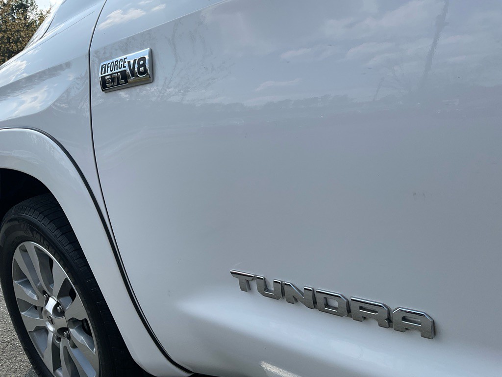 2015 Toyota Tundra Image 11