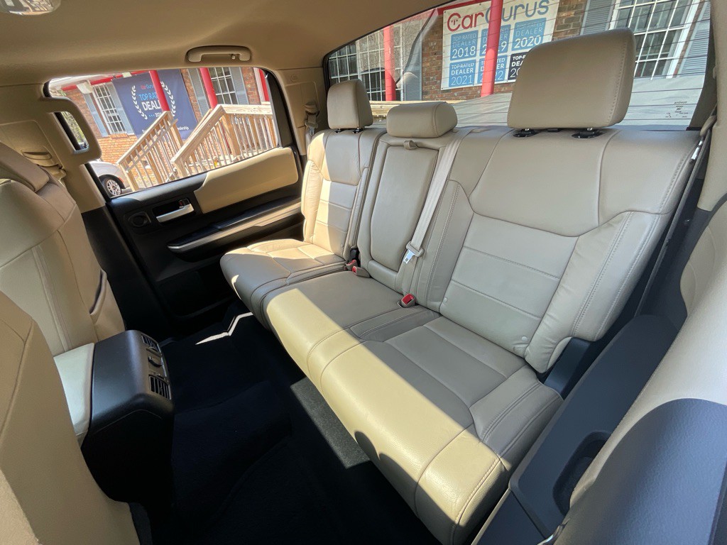 2015 Toyota Tundra Image 32