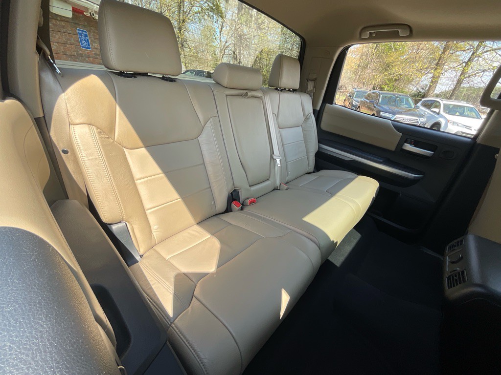 2015 Toyota Tundra Image 35