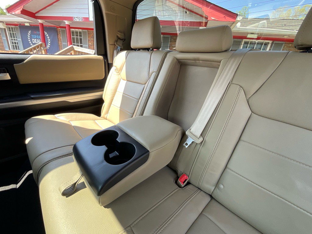 2015 Toyota Tundra Image 36