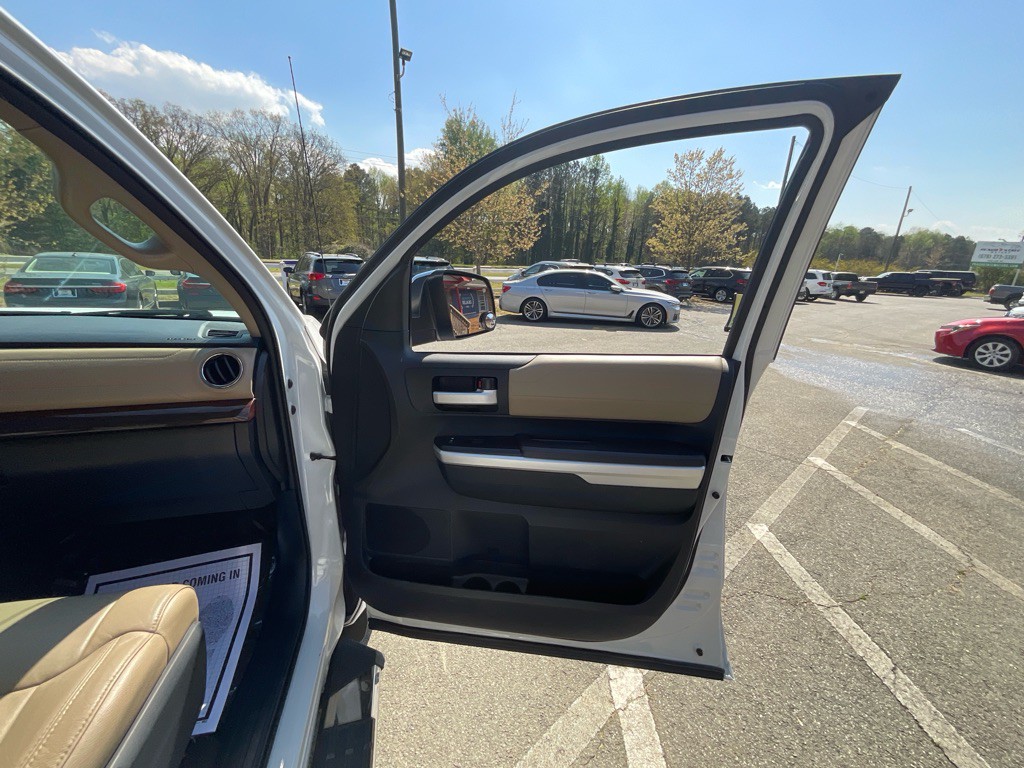 2015 Toyota Tundra Image 46