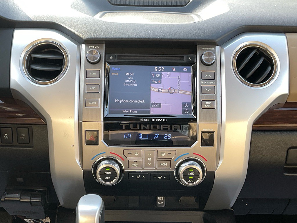 2015 Toyota Tundra Image 23