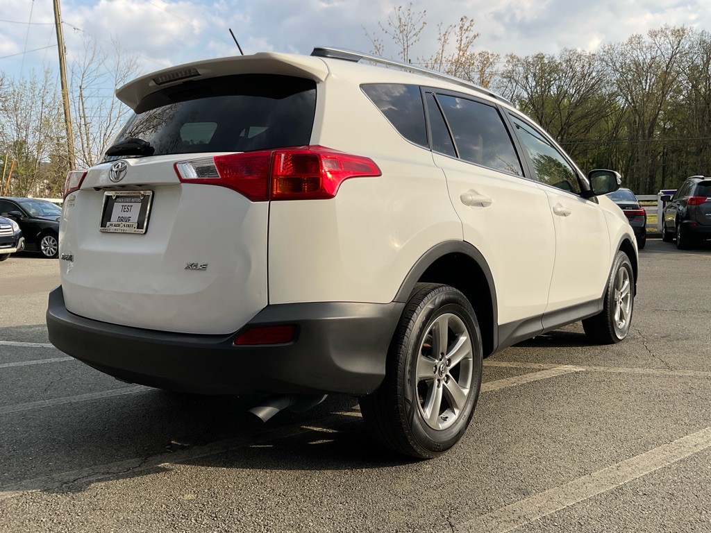 2015 Toyota Rav4 Image 5