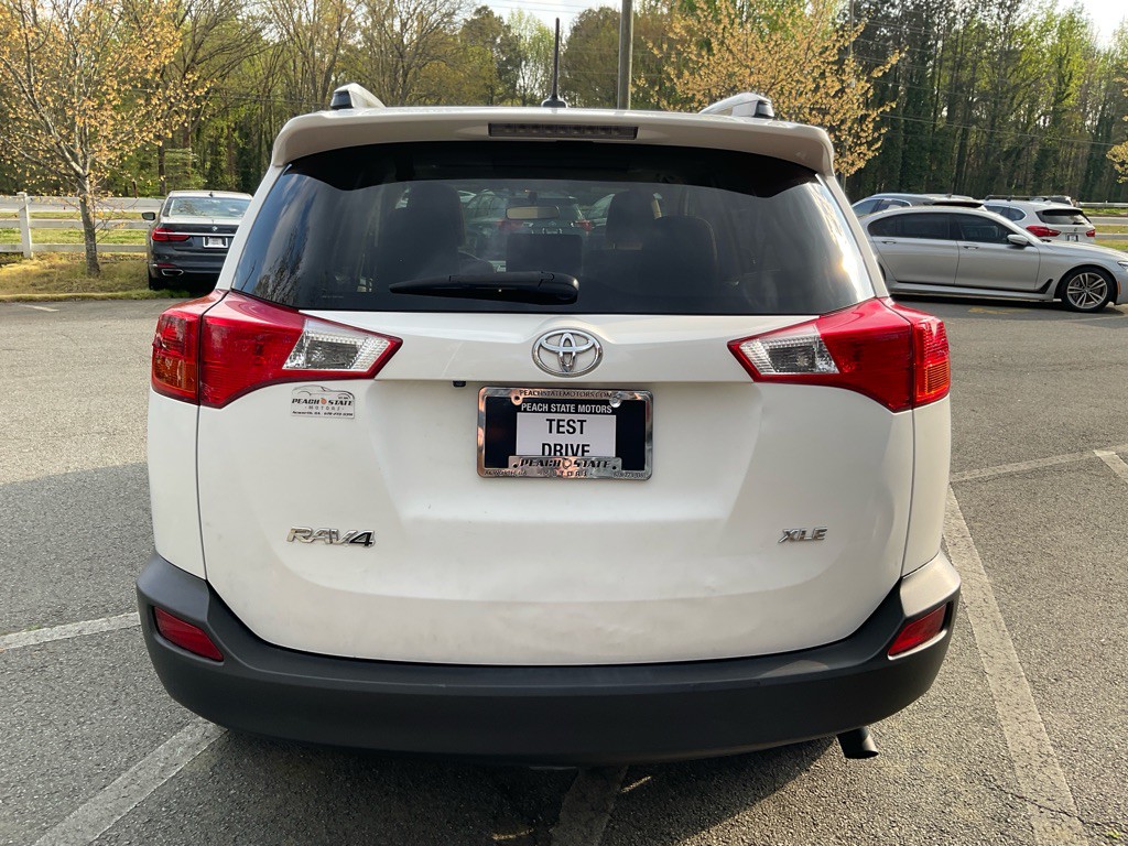 2015 Toyota Rav4 Image 6