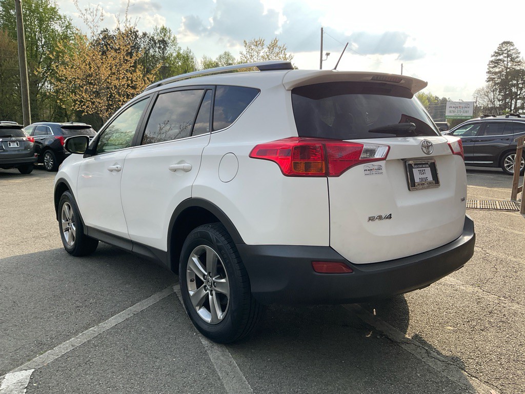2015 Toyota Rav4 Image 7