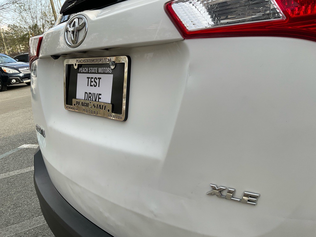 2015 Toyota Rav4 Image 10