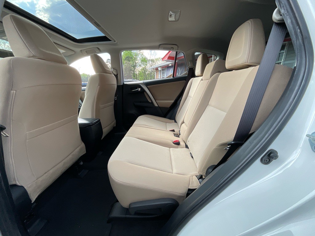 2015 Toyota Rav4 Image 29