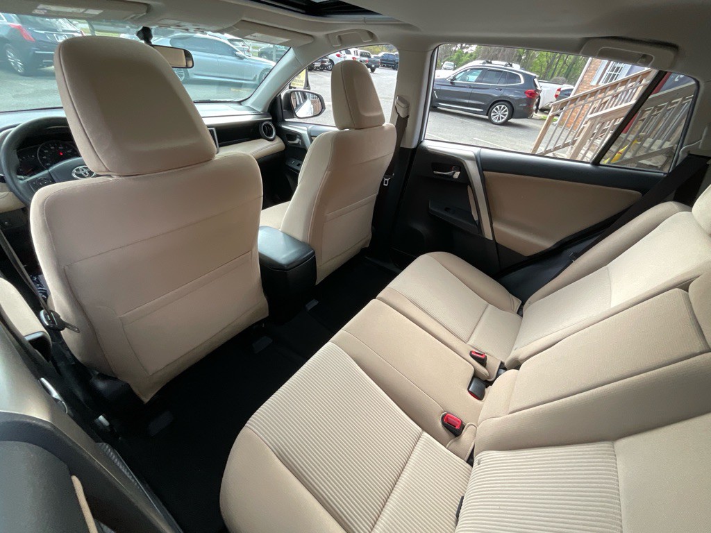 2015 Toyota Rav4 Image 30