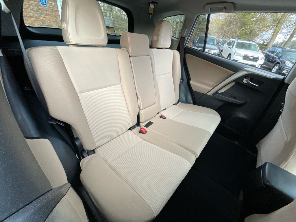2015 Toyota Rav4 Image 34