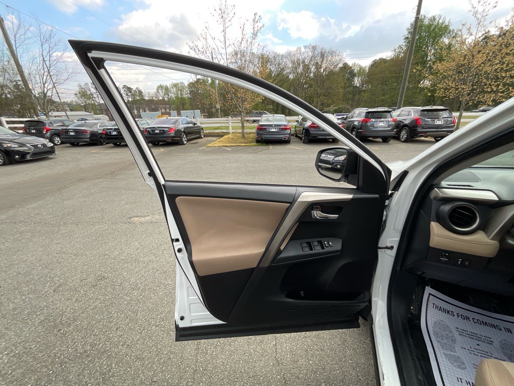 2015 Toyota Rav4 Image 41