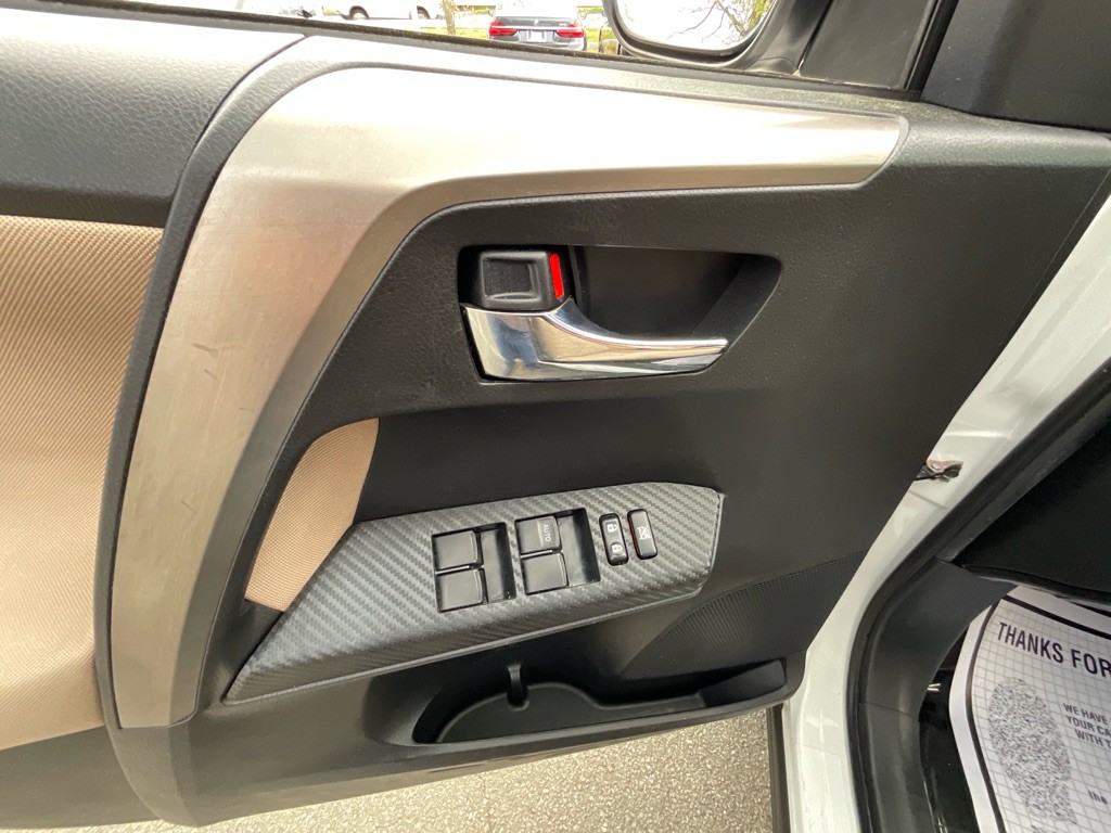 2015 Toyota Rav4 Image 42