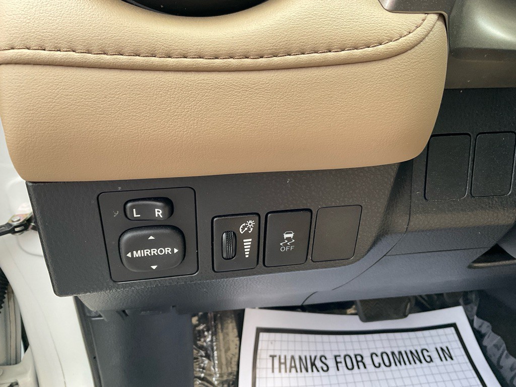 2015 Toyota Rav4 Image 43