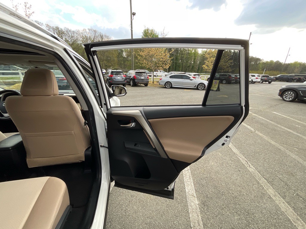 2015 Toyota Rav4 Image 46