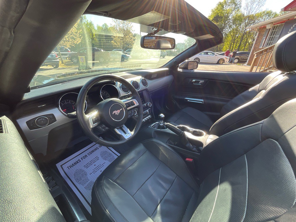 2015 Ford Mustang Image 14