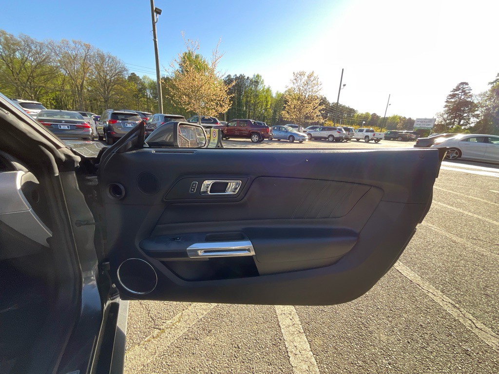 2015 Ford Mustang Image 34