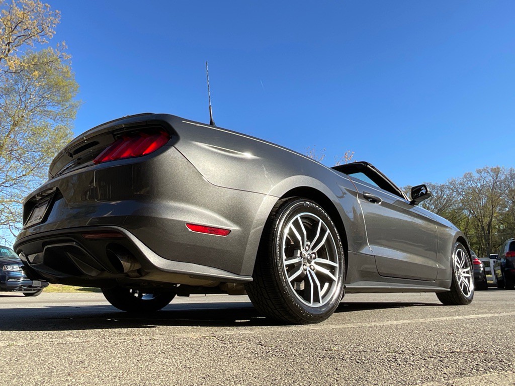 2015 Ford Mustang Image 36