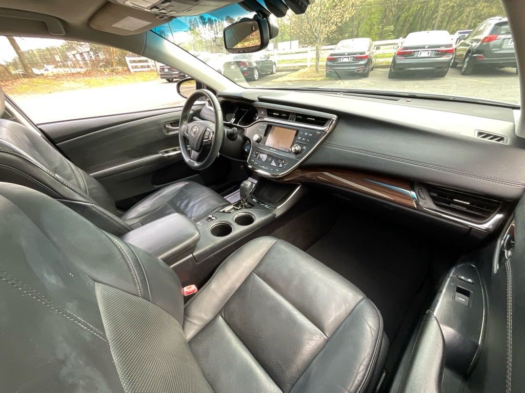 2014 Toyota Avalon Image 19