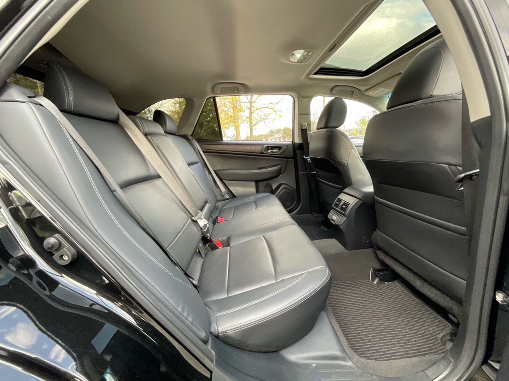 2018 Subaru Outback Image 32