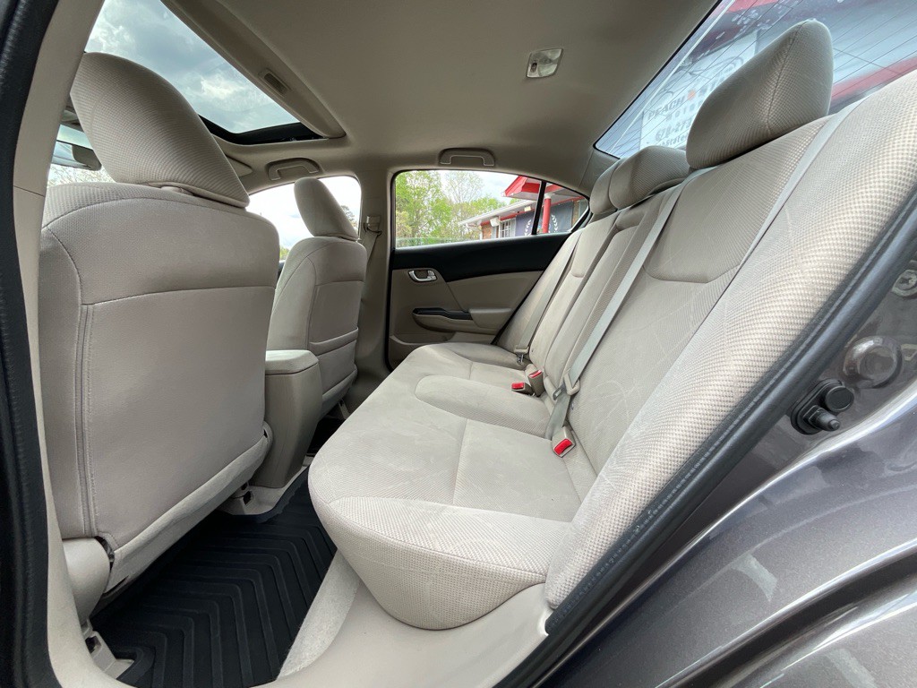 2012 Honda Civic Image 25