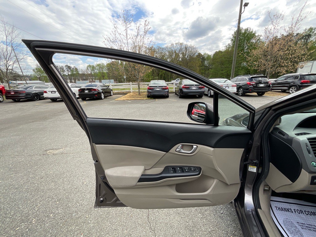 2012 Honda Civic Image 35