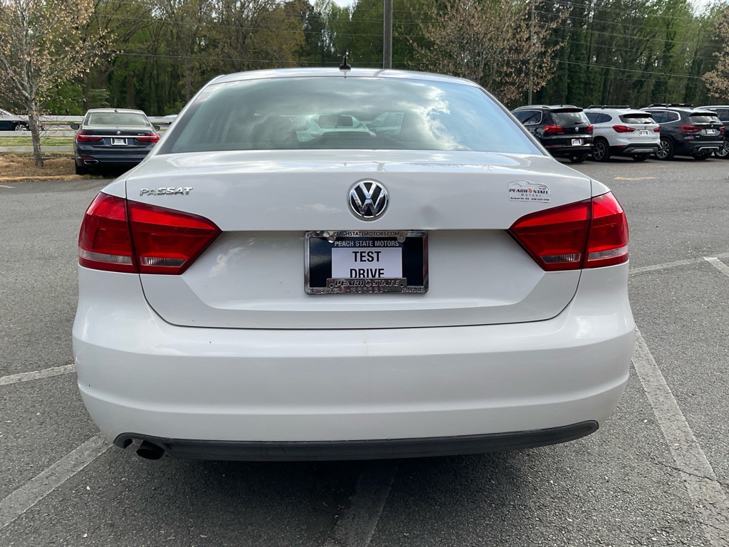 2012 Volkswagen Passat Image 6