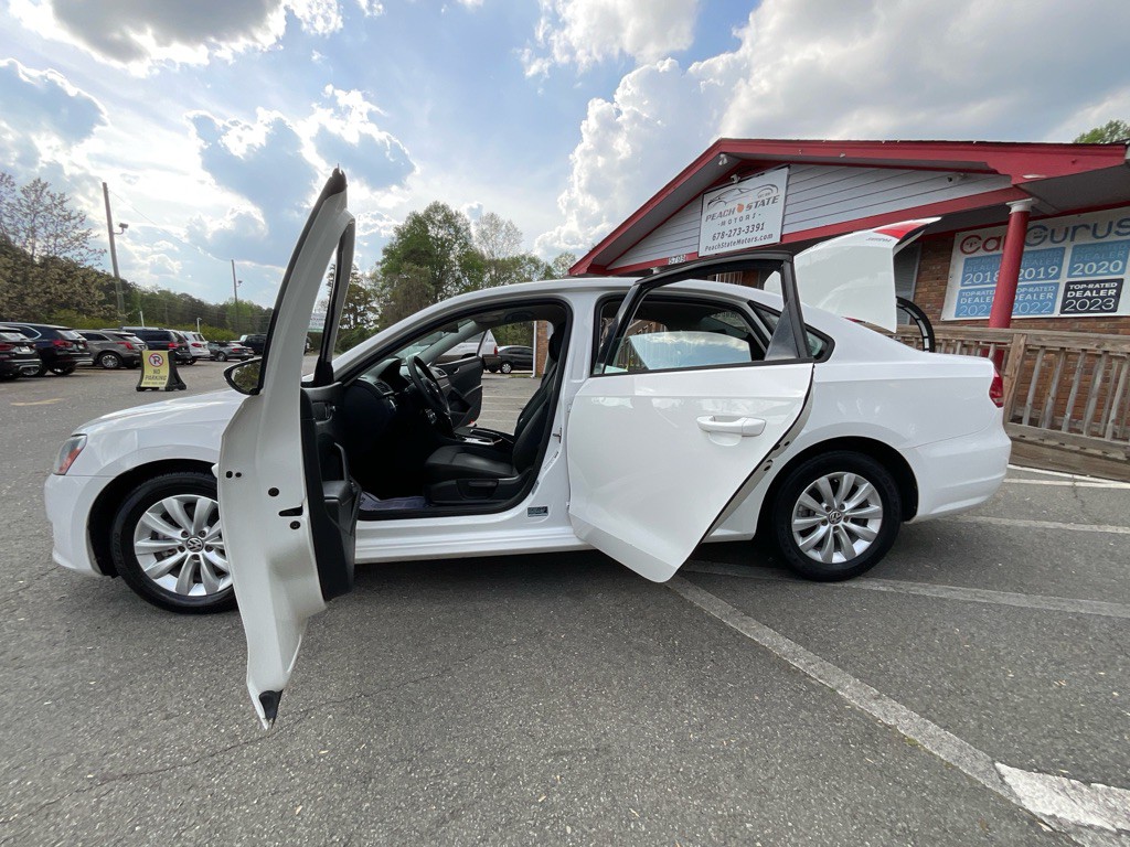 2012 Volkswagen Passat Image 33