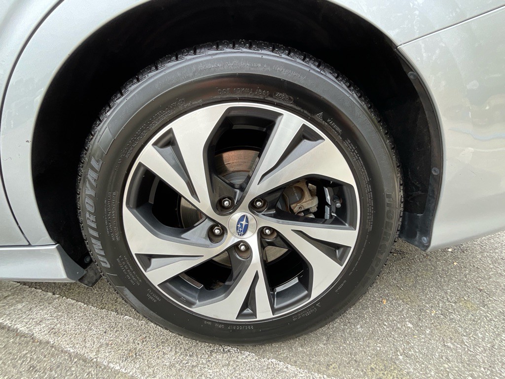 2020 Subaru Legacy Image 12