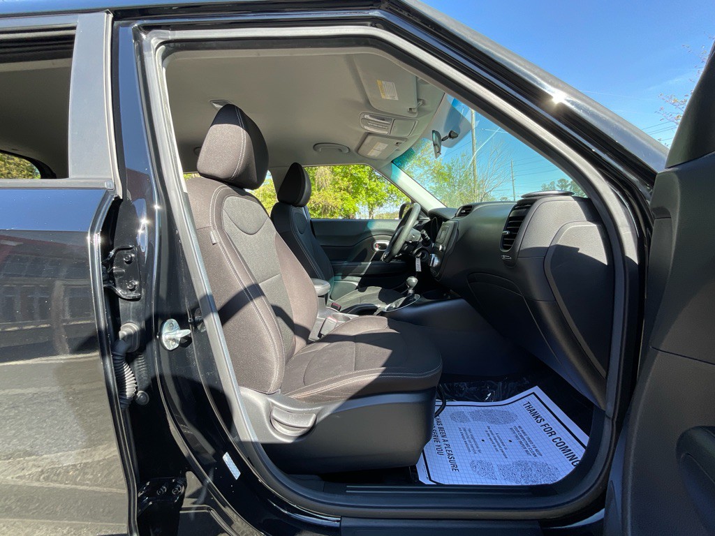 2016 Kia Soul Image 17