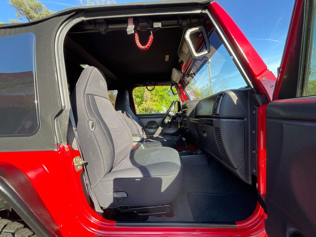 1999 Jeep Wrangler Image 18