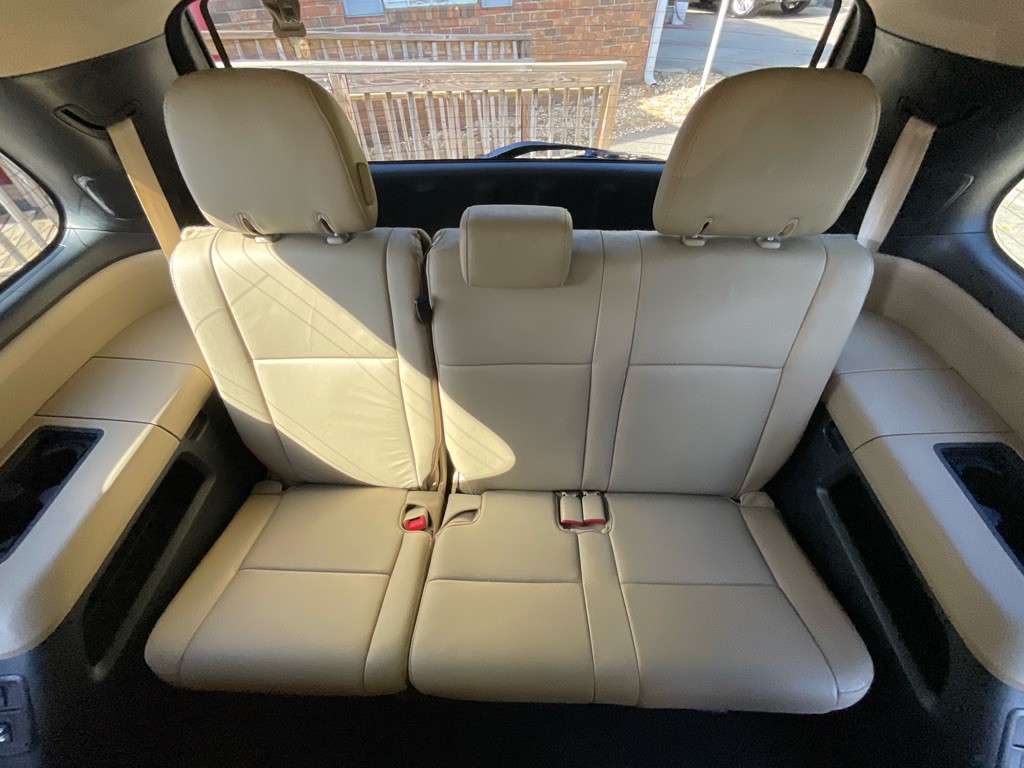 2017 Toyota Sequoia Image 37