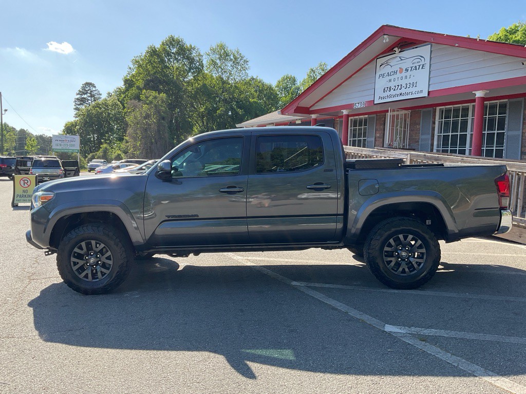 2019 Toyota Tacoma Image 8