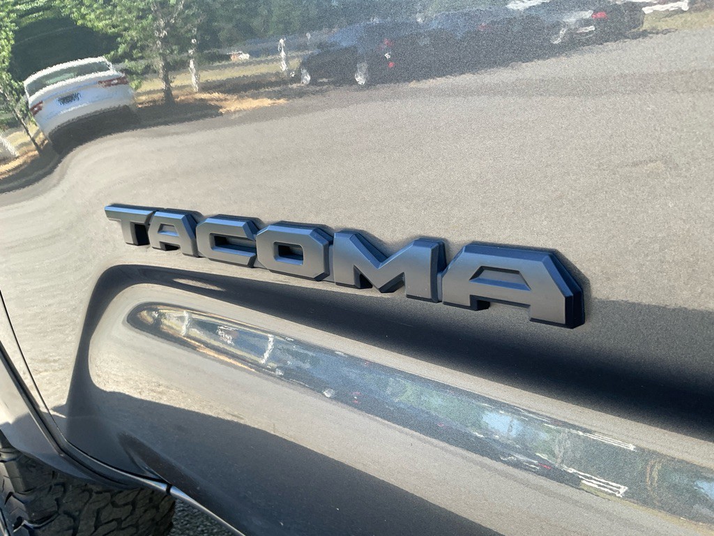 2019 Toyota Tacoma Image 11