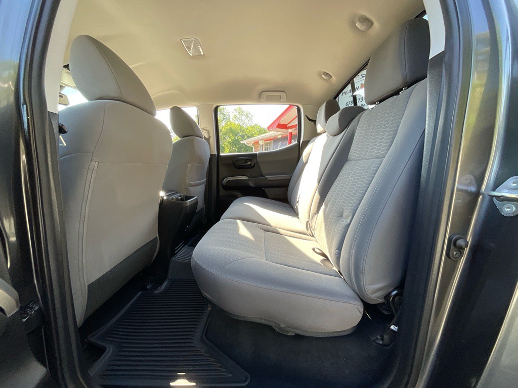 2019 Toyota Tacoma Image 29