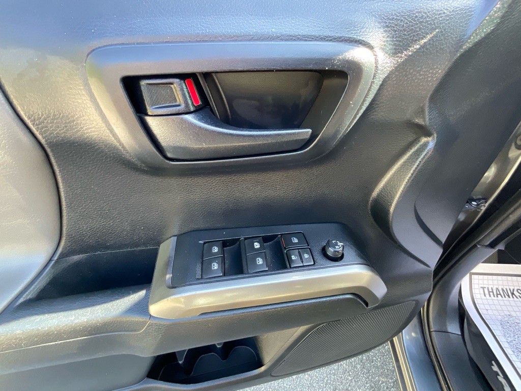 2019 Toyota Tacoma Image 41