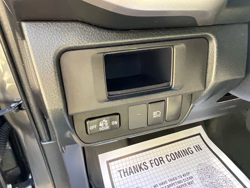 2019 Toyota Tacoma Image 42