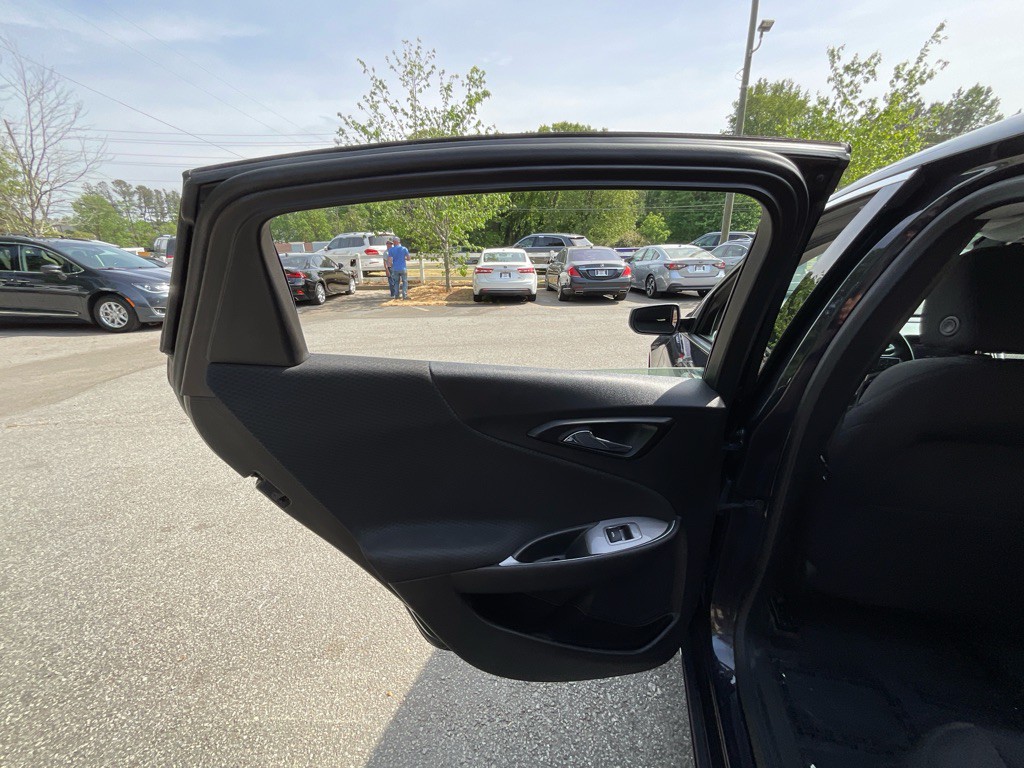 2023 Chevrolet Malibu Image 41