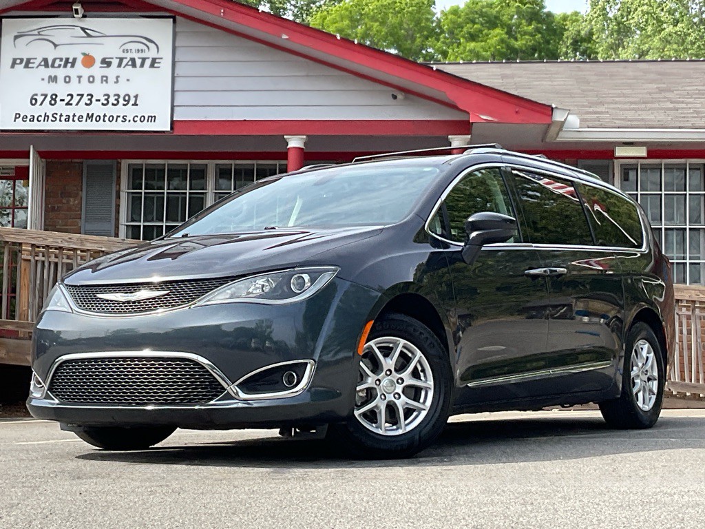 2020 Chrysler Pacifica Image 1