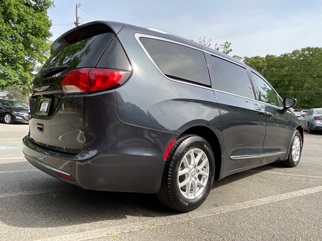 2020 Chrysler Pacifica Image 5