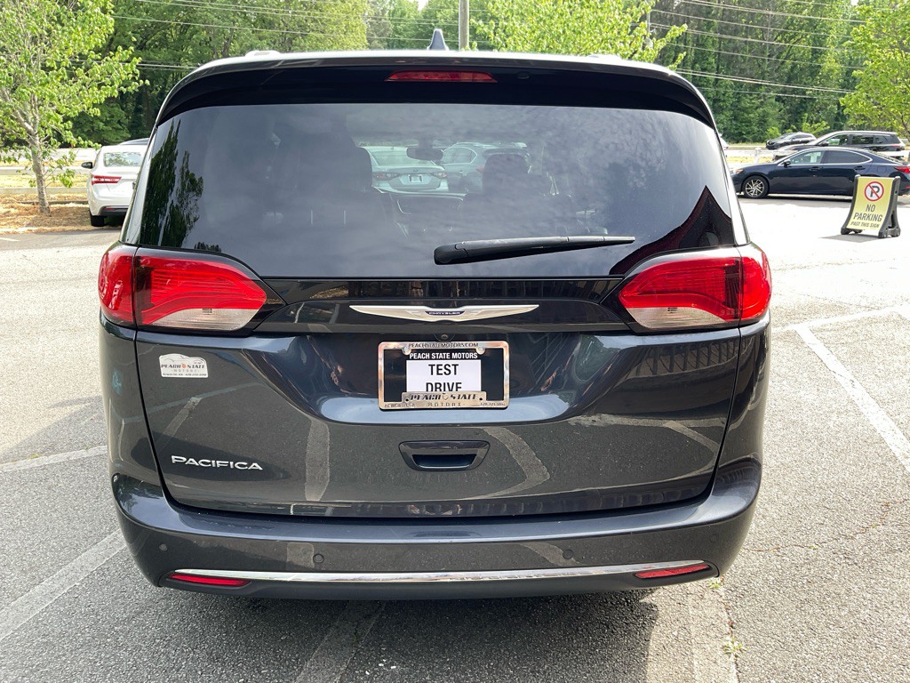 2020 Chrysler Pacifica Image 6