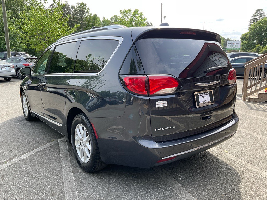 2020 Chrysler Pacifica Image 7