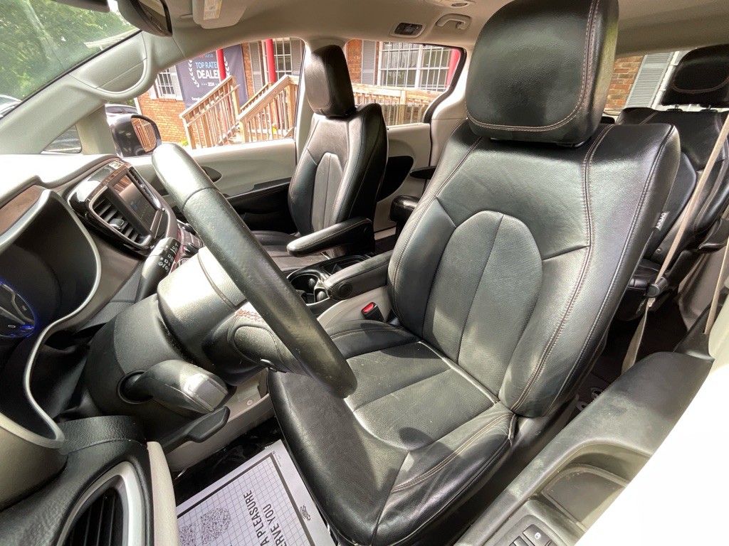 2020 Chrysler Pacifica Image 15