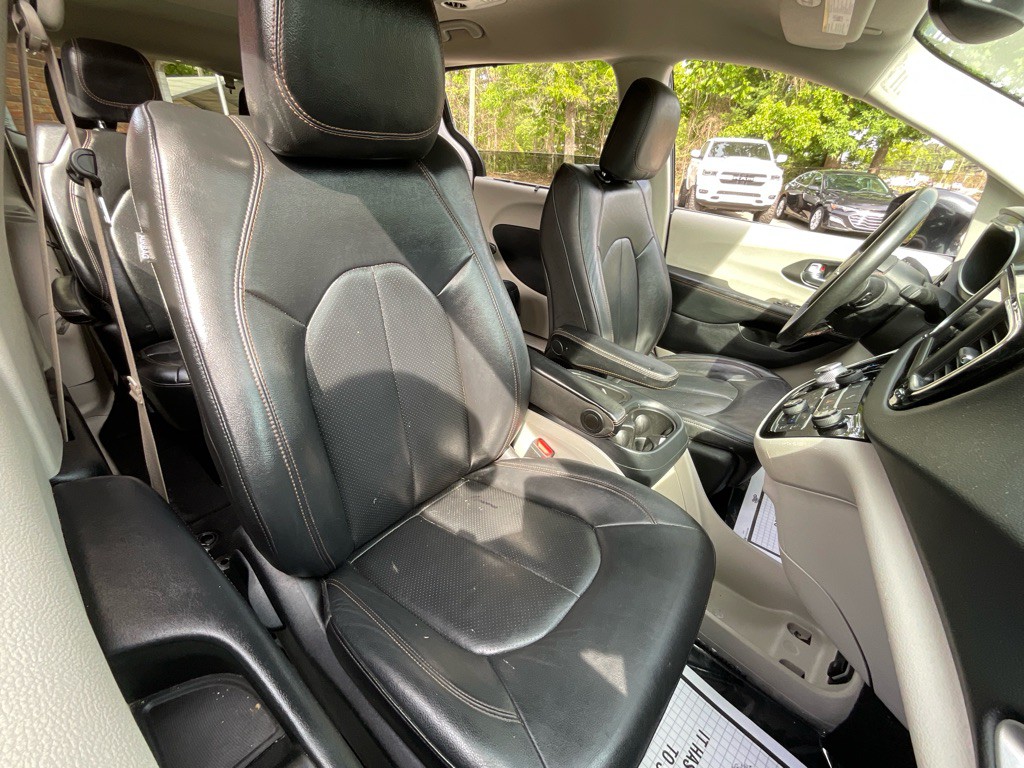 2020 Chrysler Pacifica Image 18