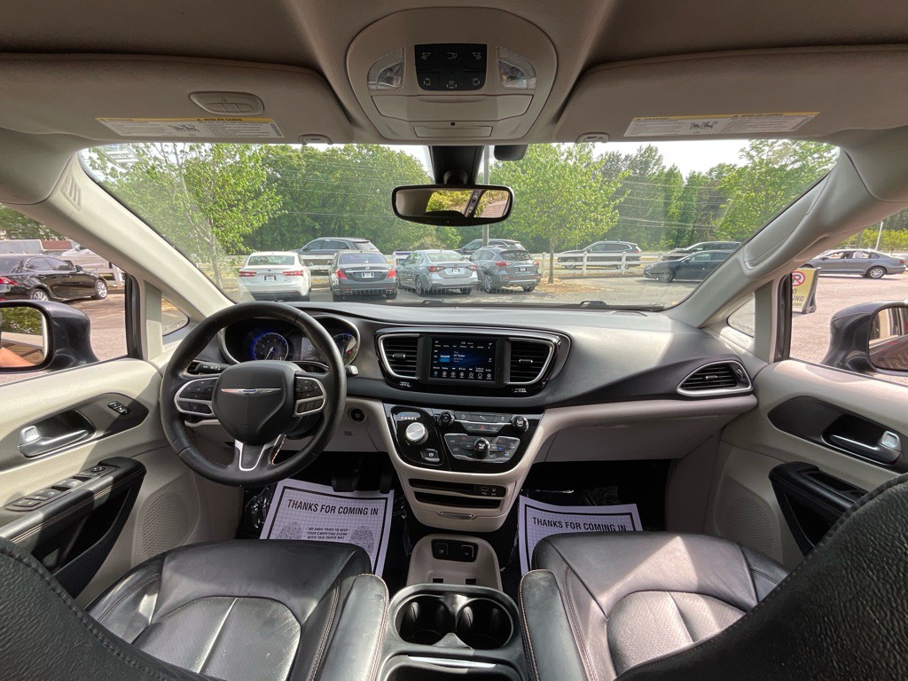 2020 Chrysler Pacifica Image 19