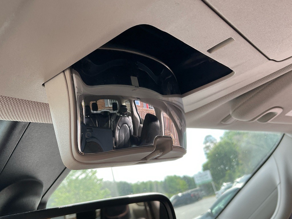 2020 Chrysler Pacifica Image 24