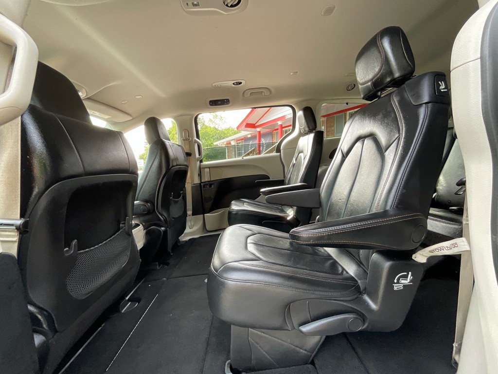 2020 Chrysler Pacifica Image 26