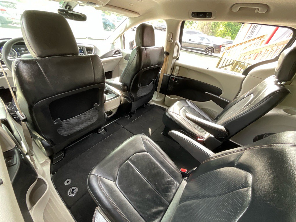 2020 Chrysler Pacifica Image 27
