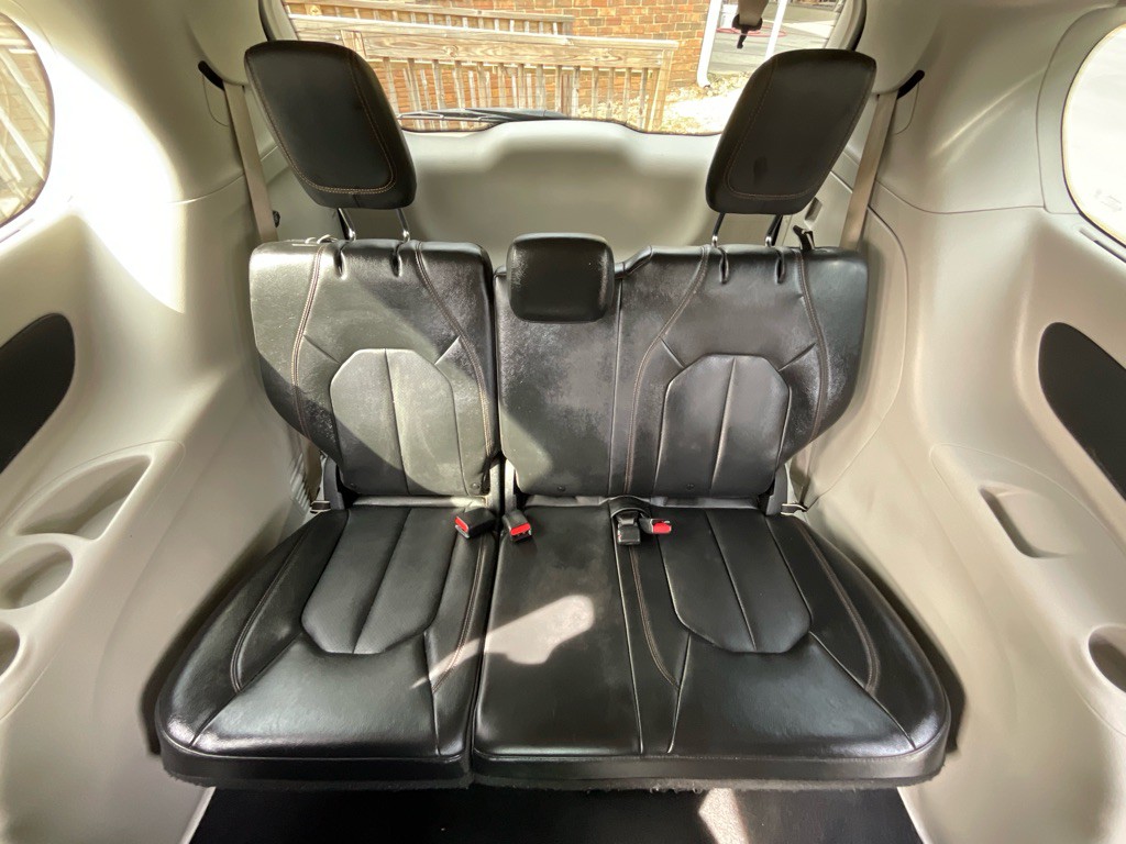 2020 Chrysler Pacifica Image 32